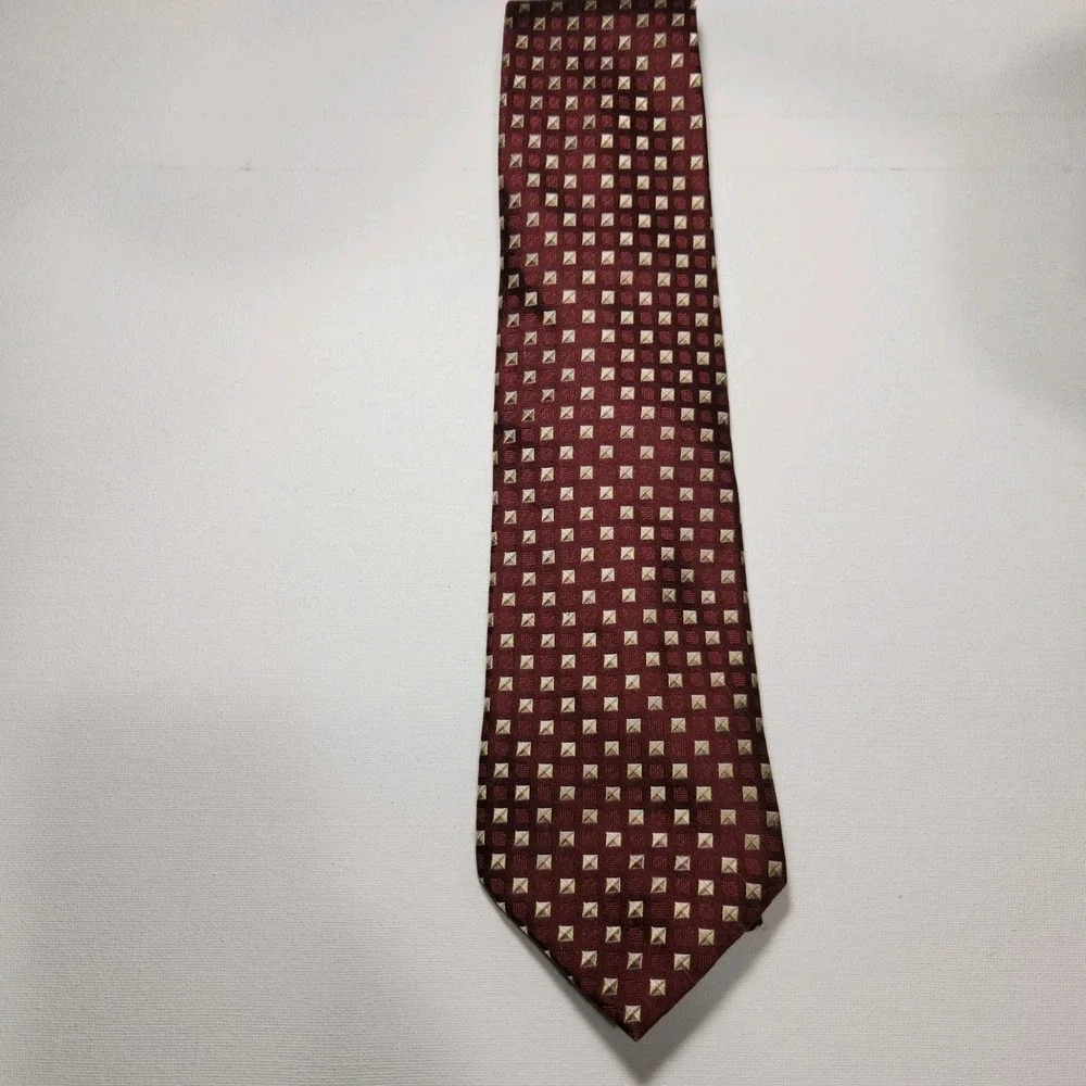 Paul Dion Signature Mens Necktie 100% Silk Burgundy / Gold 60